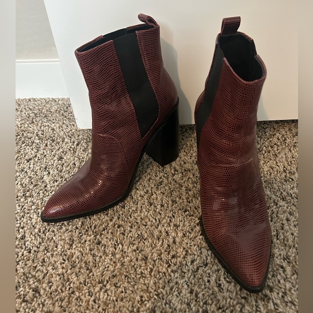Sol Sana Booties